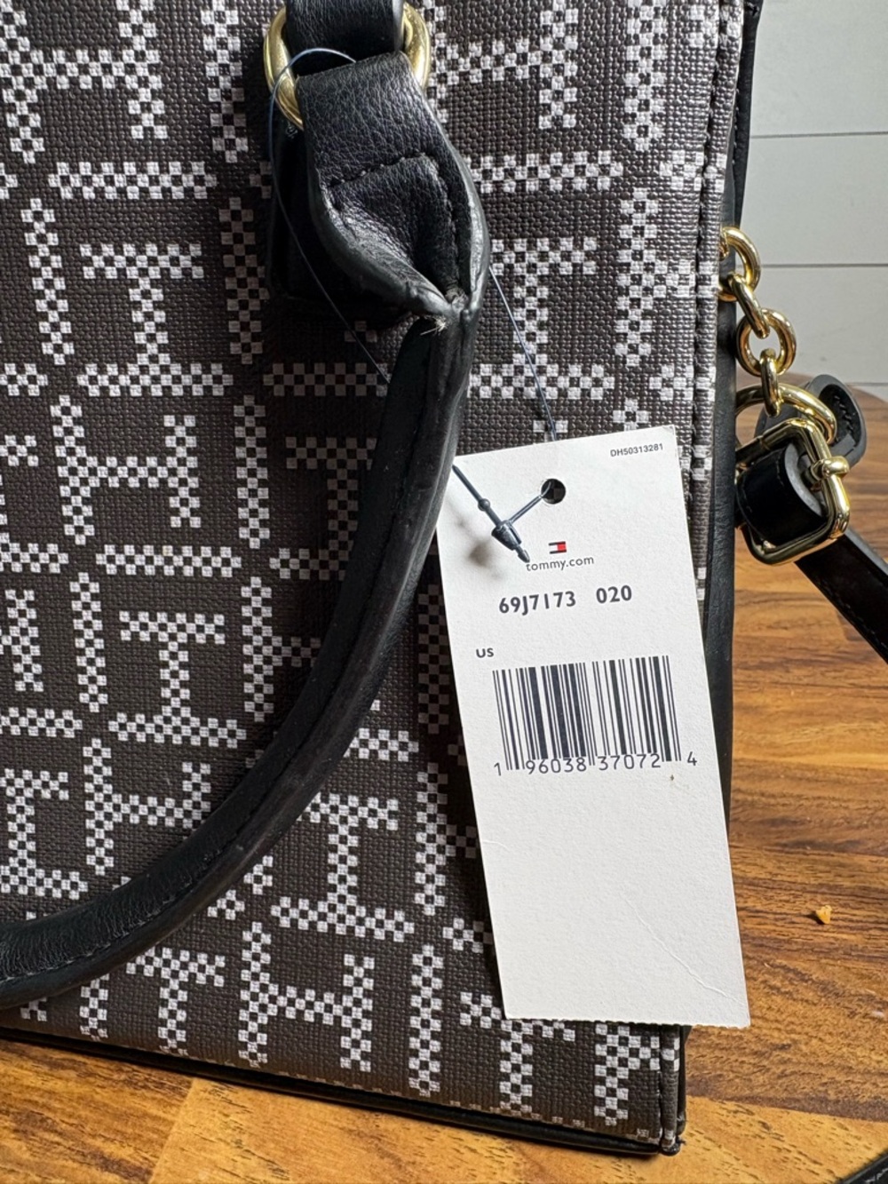 Tommy Hilfiger Brown & White Monogram Tote Bag - Picture 8 of 11